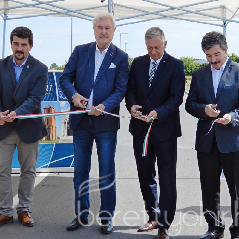 Északi iparterület átadása 17